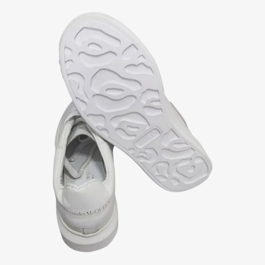 AM Oversized Sneaker