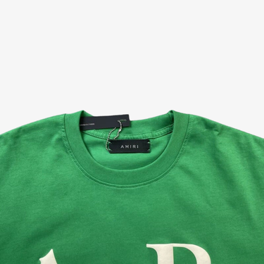 T-Shirt Staggered Logo Tee