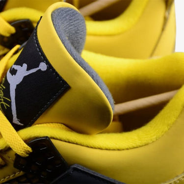 AJ 4 Lightning