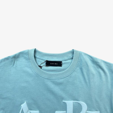 T-Shirt Staggered Logo Tee